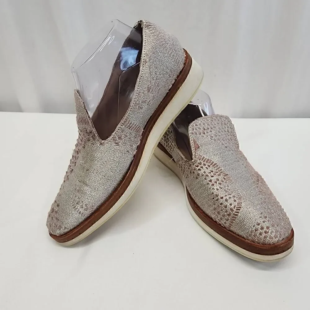 Free People Size 39 US 8.5 Snake Eyes Silver Metallic and Velvet Loafers P